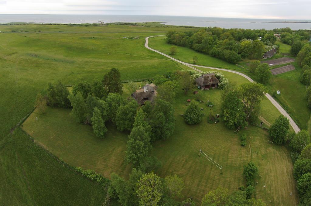 Отель Toomalouka Tourist Farm Экстерьер фото