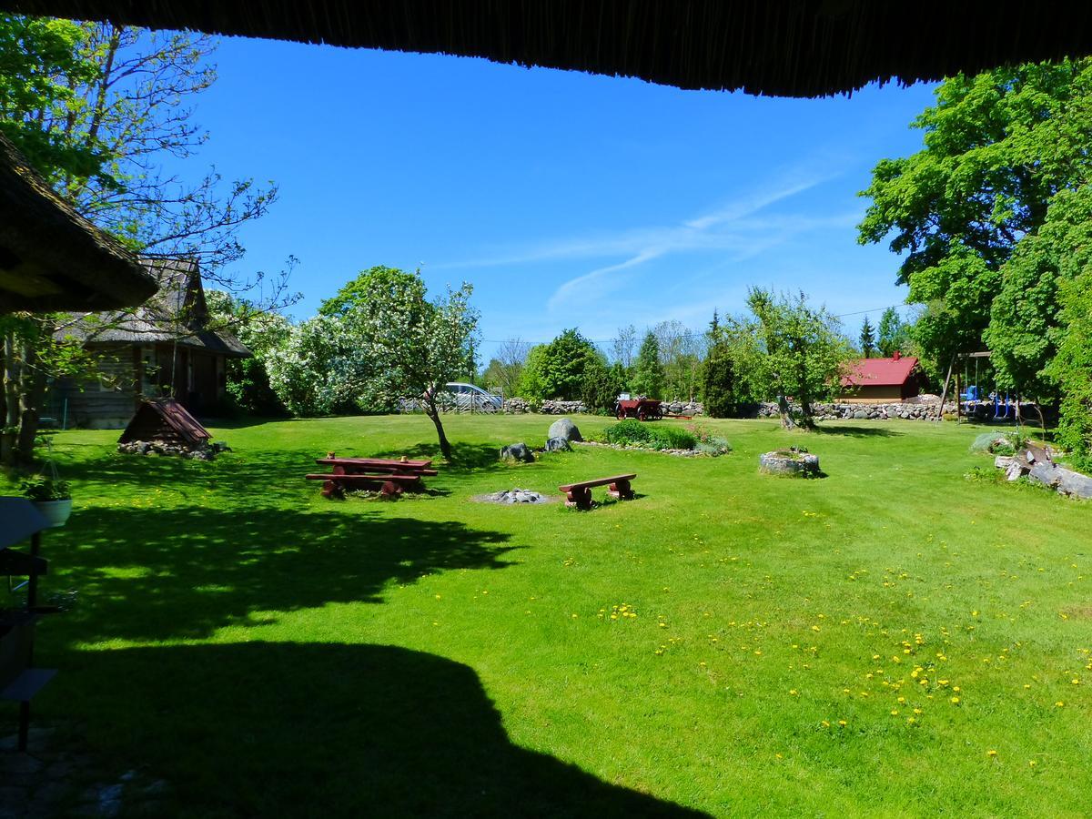 Отель Toomalouka Tourist Farm Экстерьер фото